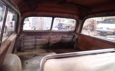 Ford-country-squire-wagon-1951-black-17