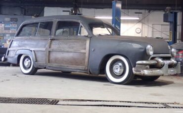 Ford-country-squire-wagon-1951-black-2