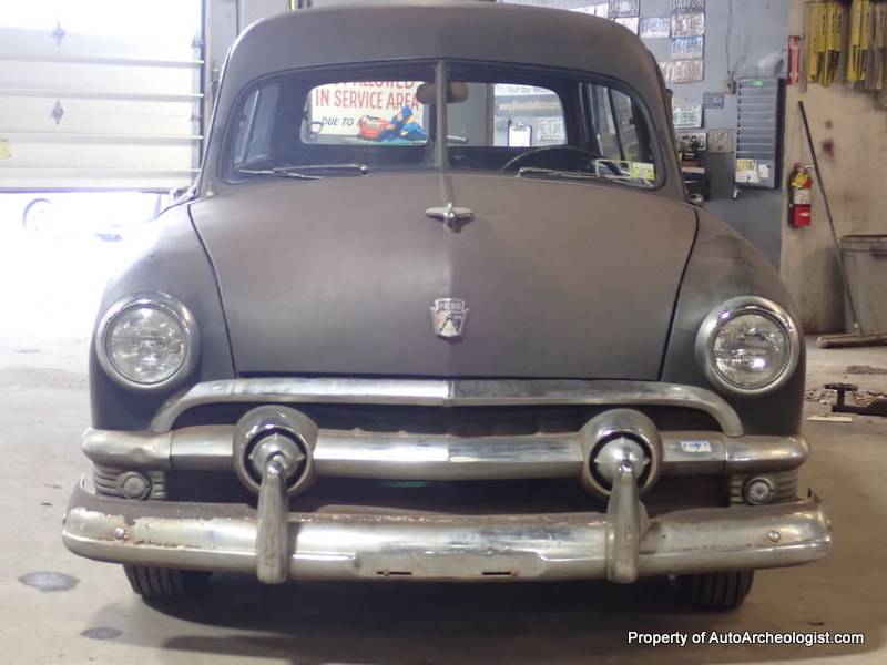 Ford-country-squire-wagon-1951-black-3