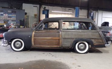 Ford-country-squire-wagon-1951-black-6