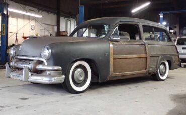 Ford-country-squire-wagon-1951-black-7