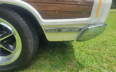 Ford-country-squire-wagon-1969-5