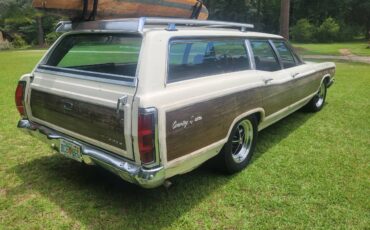 Ford-country-squire-wagon-1969-6