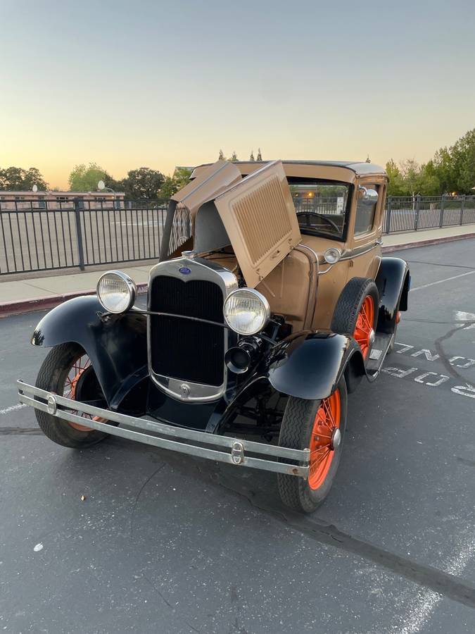 Ford-coupe-1930-16