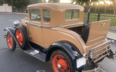 Ford-coupe-1930-3