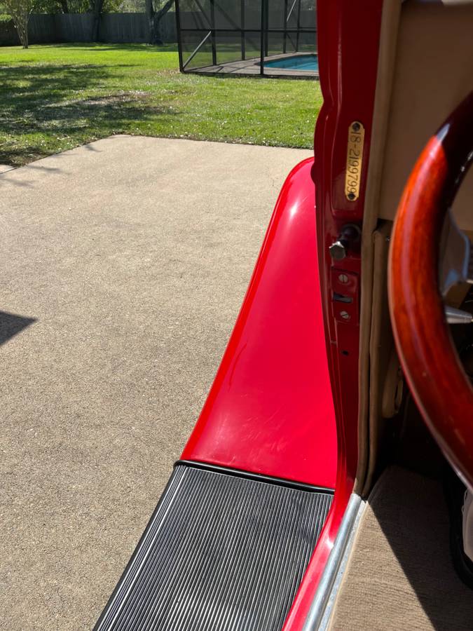 Ford-coupe-1933-red-2