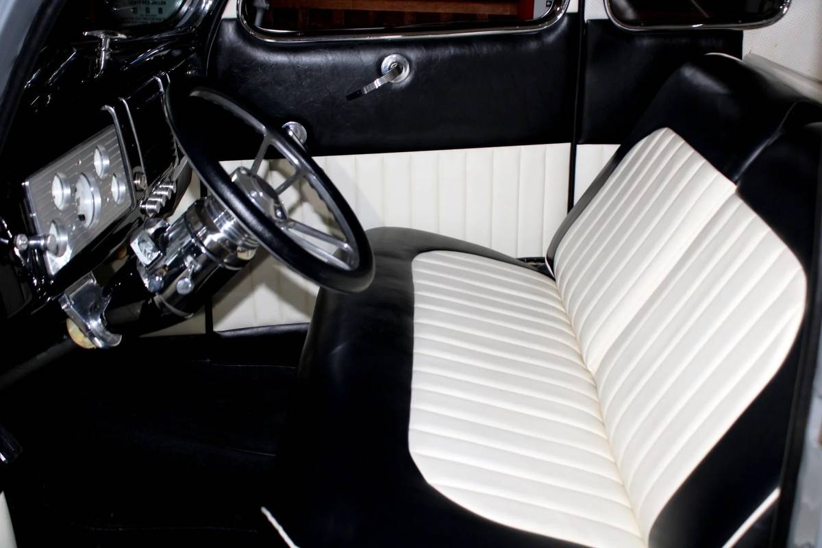 Ford-coupe-1939-12