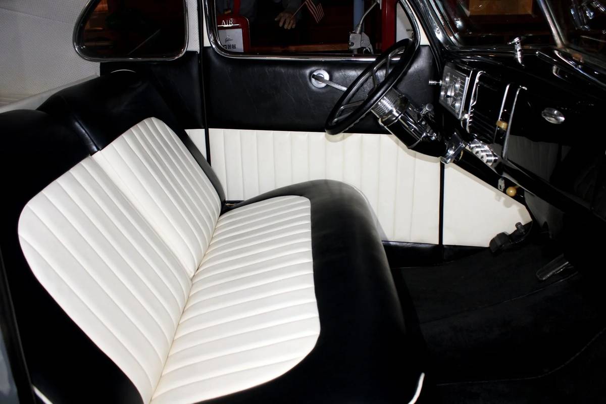 Ford-coupe-1939-14