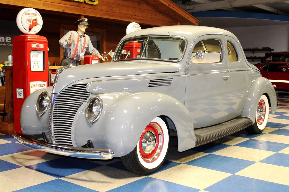 Ford-coupe-1939-2