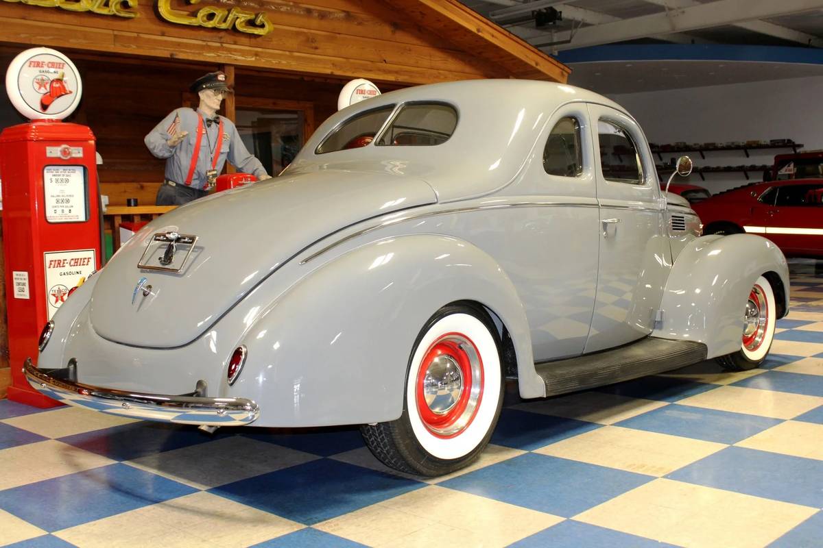 Ford-coupe-1939-8