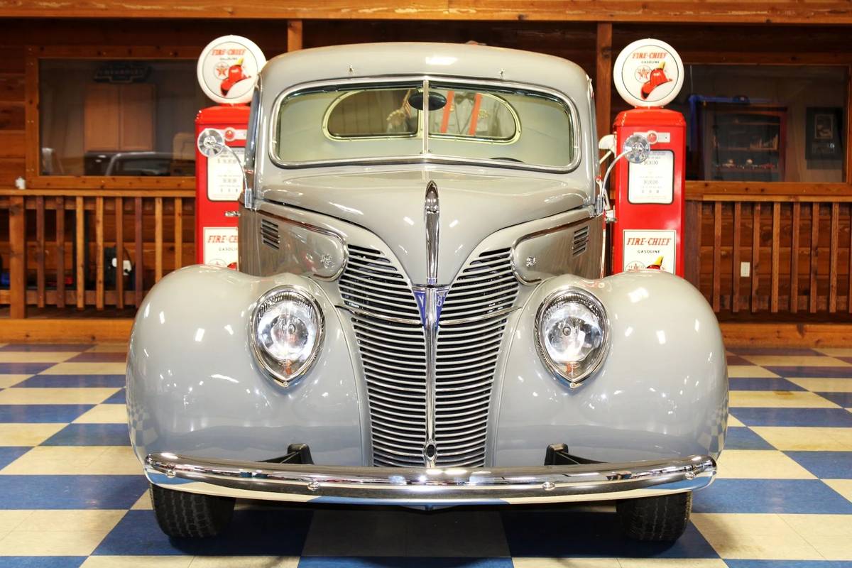 Ford-coupe-1939-9