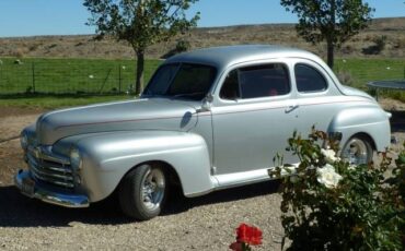 Ford-coupe-1947-silver-4