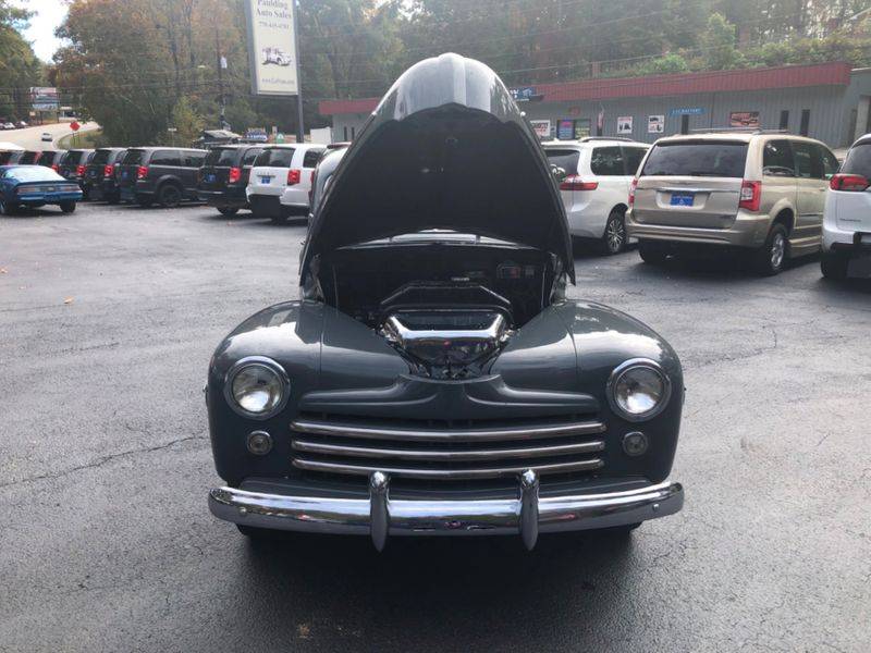 Ford-coupe-1948-grey-22