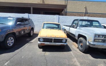 Ford-courier-1976-orange