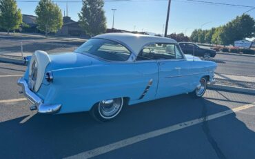 Ford-crest-line-victoria-1953-blue-1