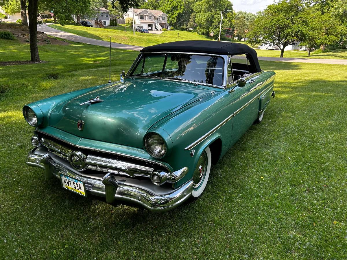 Ford-crestline-convertible-1954-green-1