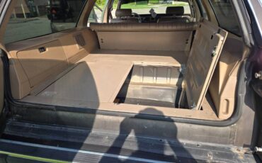 Ford-crown-vic-1988-grey