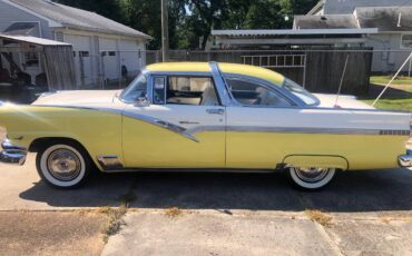 Ford-crown-victoria-1956-13