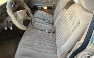 Ford-crown-victoria-1989-custom-13