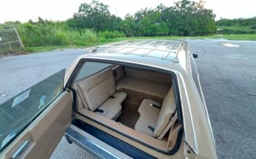 Ford-crown-victoria-1989-custom-17