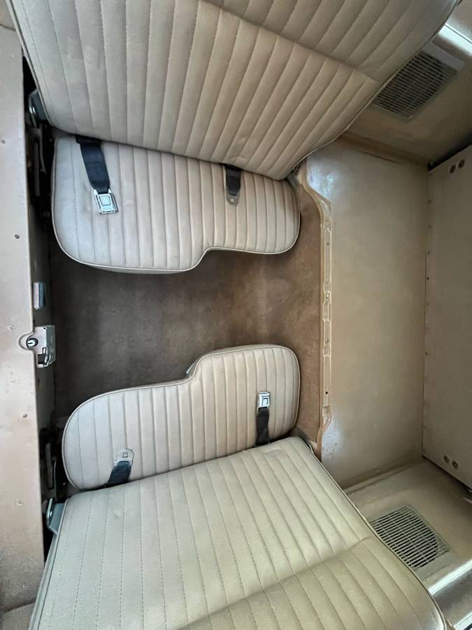 Ford-crown-victoria-1989-custom-18