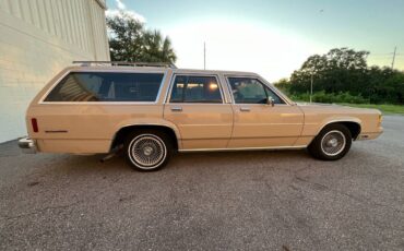 Ford-crown-victoria-1989-custom-4