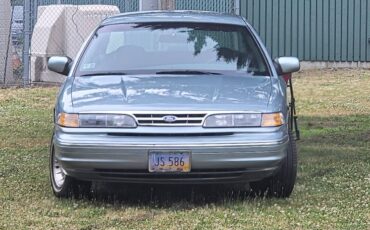 Ford-crown-victoria-1995-15