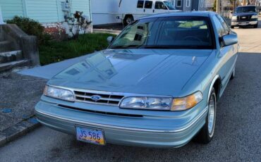 Ford-crown-victoria-1995-16