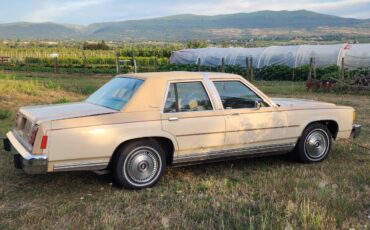 Ford-crown-victoria-ltd-1986-2