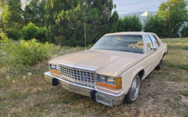 Ford-crown-victoria-ltd-1986