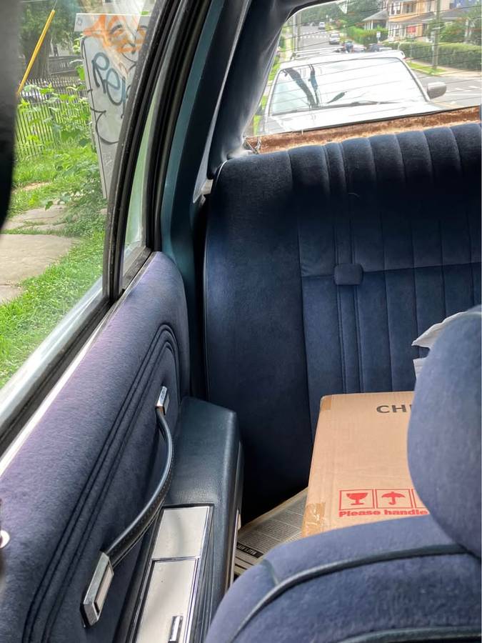 Ford-crown-victoria-ltd-1987-blue-4