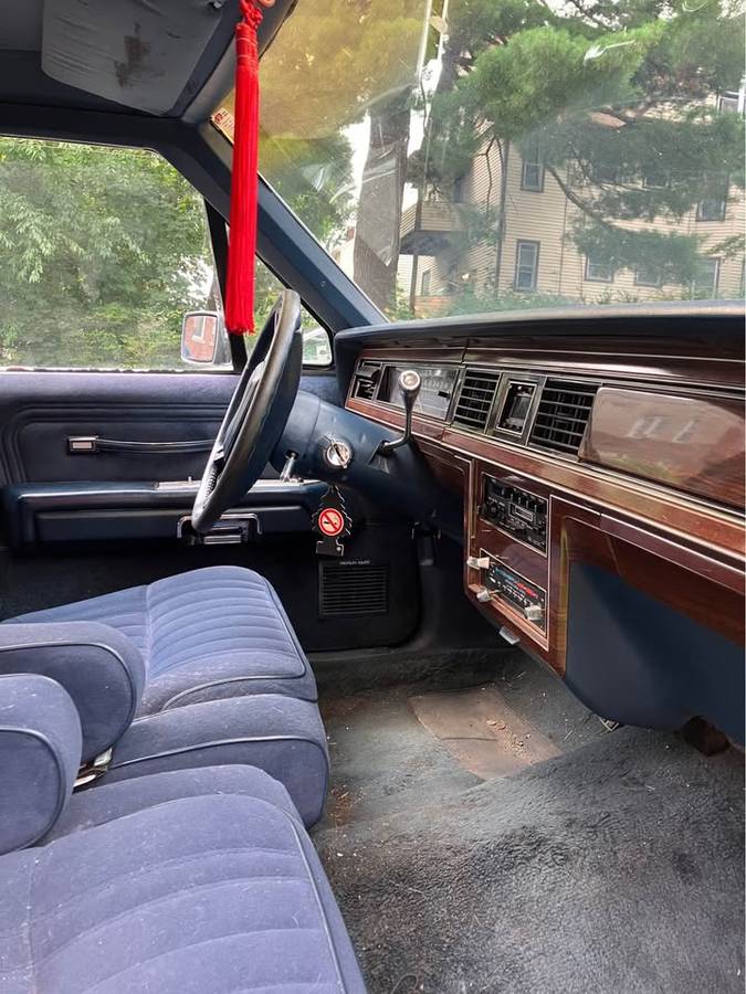 Ford-crown-victoria-ltd-1987-blue-5