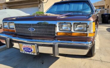 Ford-crown-victoria-lx-1989-1