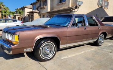 Ford-crown-victoria-lx-1989