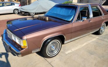 Ford-crown-victoria-lx-1989-6
