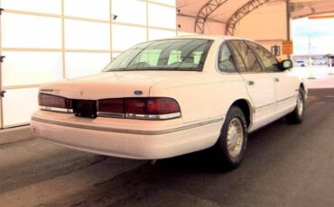Ford-crown-victoria-lx-1995-black-2