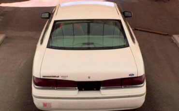 Ford-crown-victoria-lx-1995-black-3