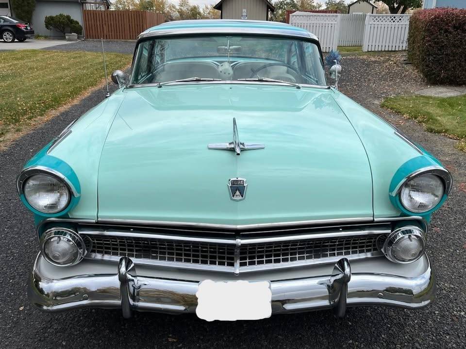 Ford-crown-victoria-police-1955-3