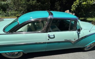 Ford-crown-victoria-police-1955-5