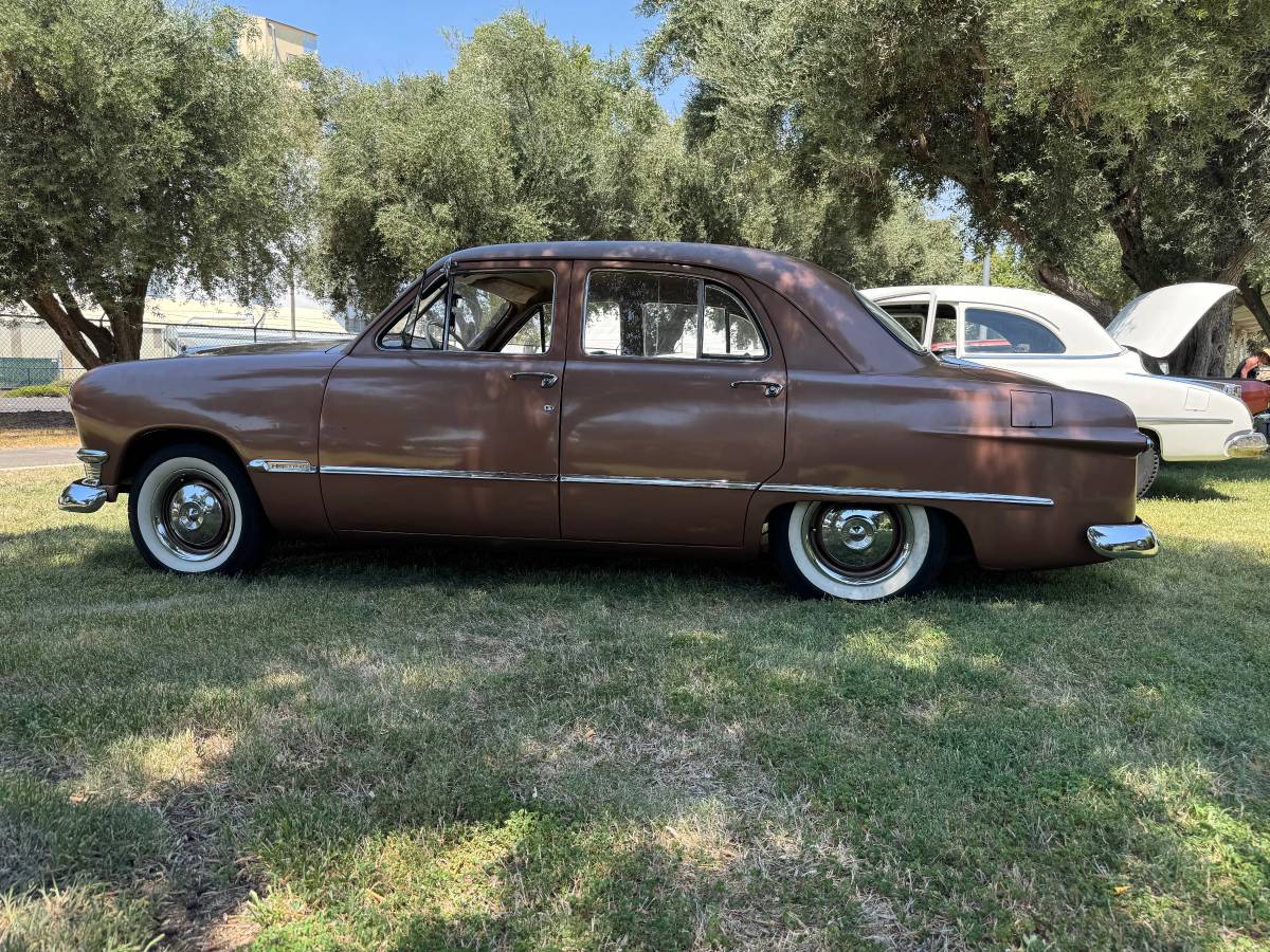 Ford-custom-1950-custom-7