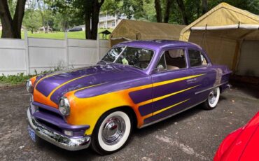 Ford-custom-1951-purple