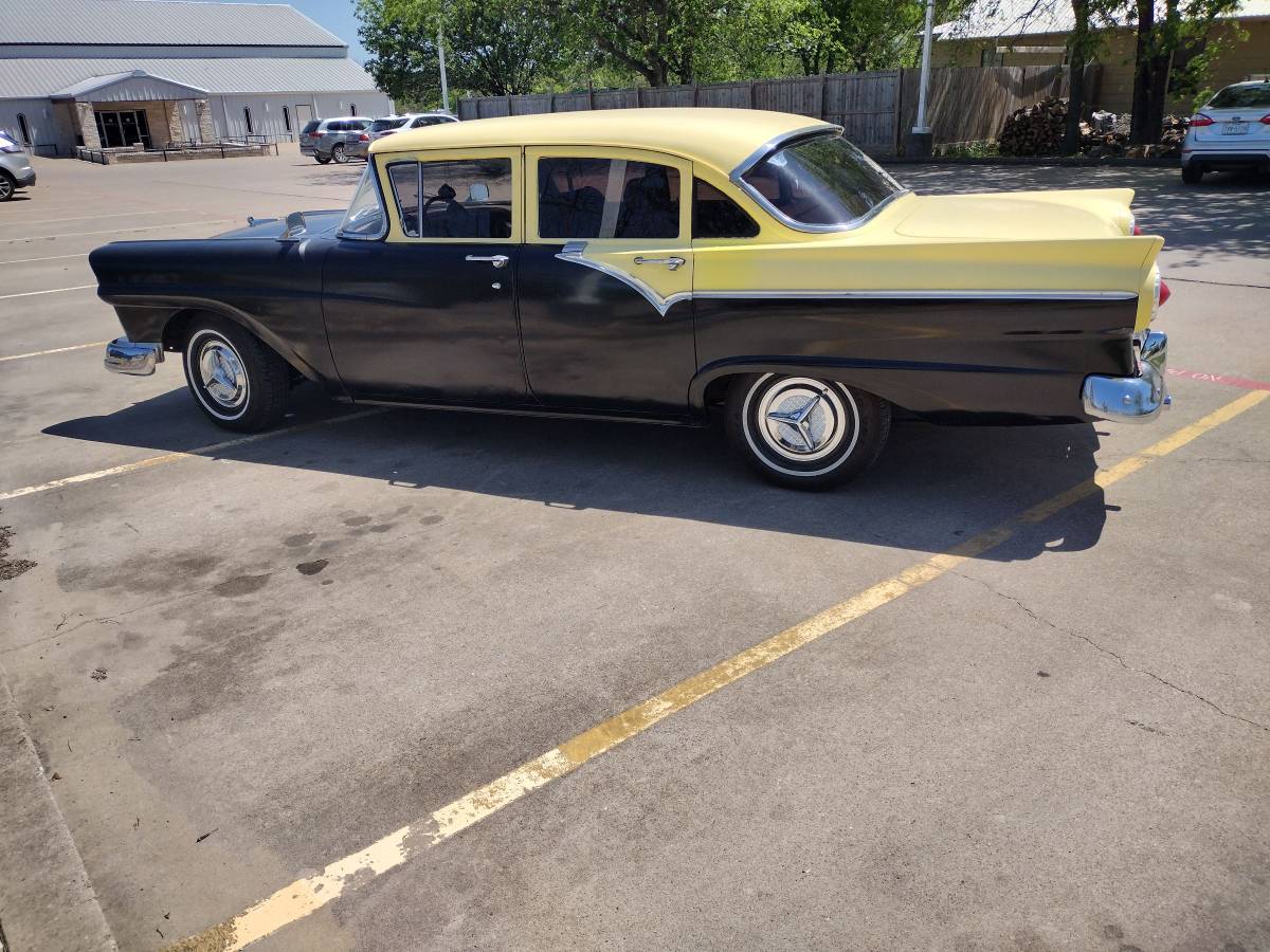 Ford-custom-1957-black-14