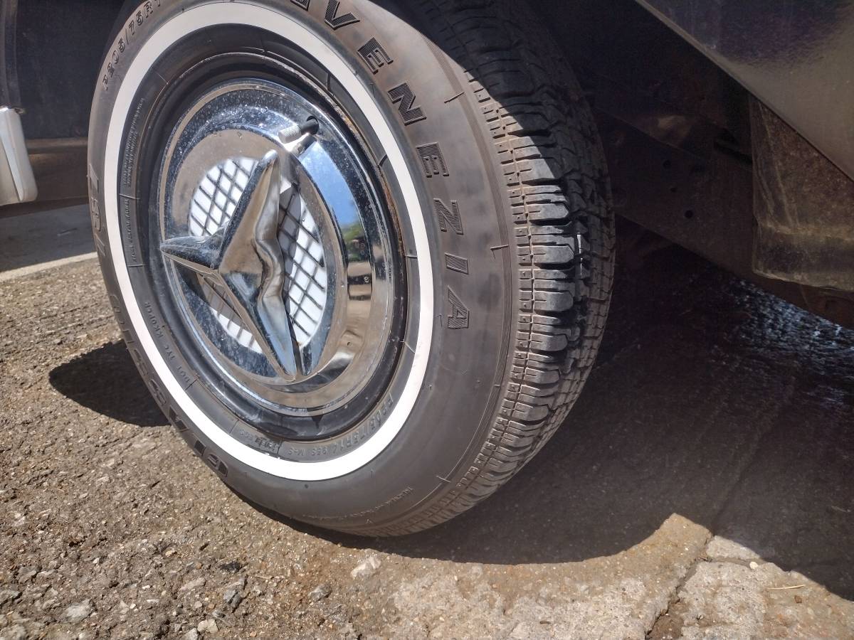 Ford-custom-1957-black-3