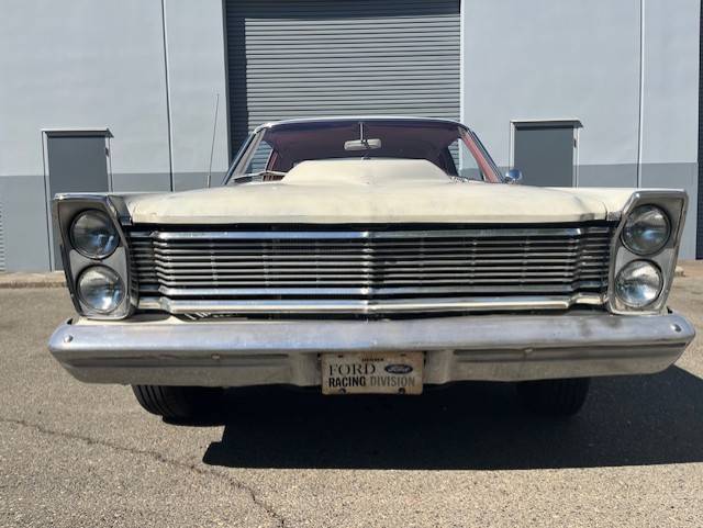 Ford-custom-1965-white-1