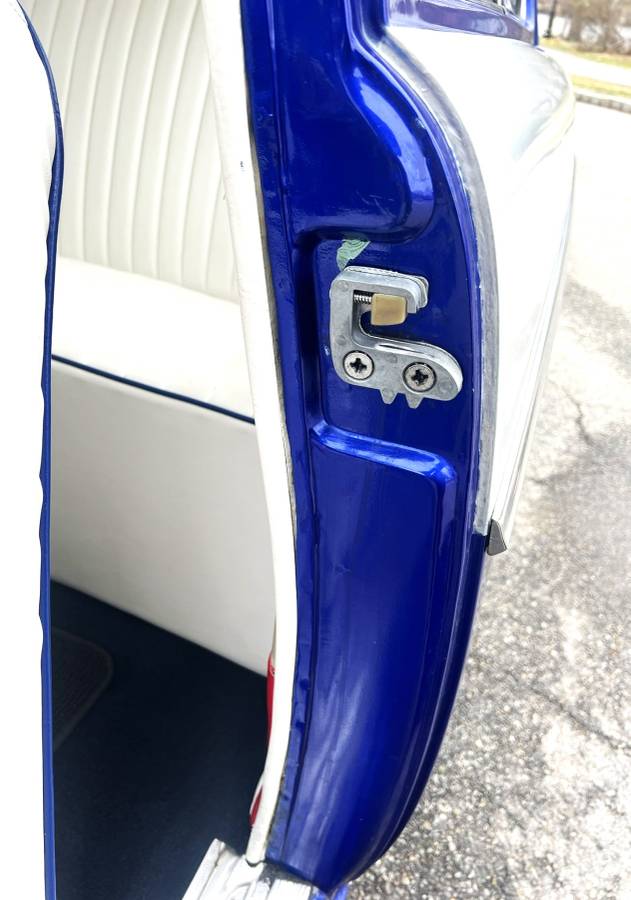 Ford-custom-2-door-1950-blue-10