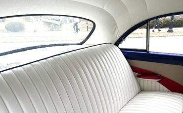 Ford-custom-2-door-1950-blue-13