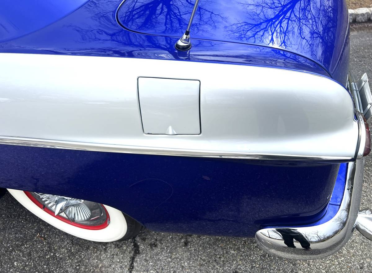 Ford-custom-2-door-1950-blue-21