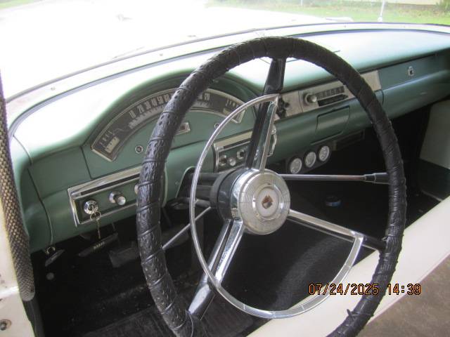 Ford-custom-300-1957-green-10