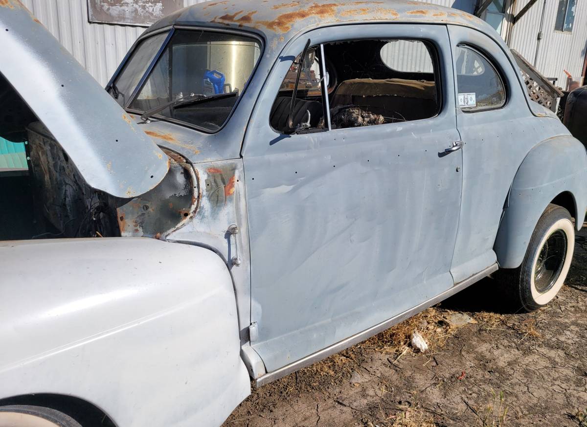 Ford-custom-coupe-1948-custom-12