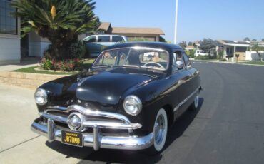 Ford-custom-coupe-1949-black-1